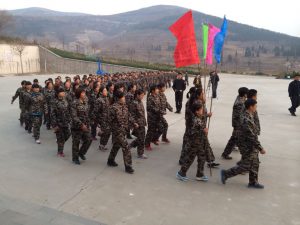 南宫ng28相信品牌力量助力章丘健民连锁大药房治理干部军事拓展训练营